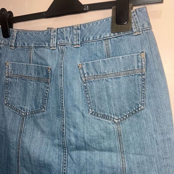 Eddie Bauer Denim Skirt Blue A-Line Button Front Light Wash Midi - Picture 4 of 6